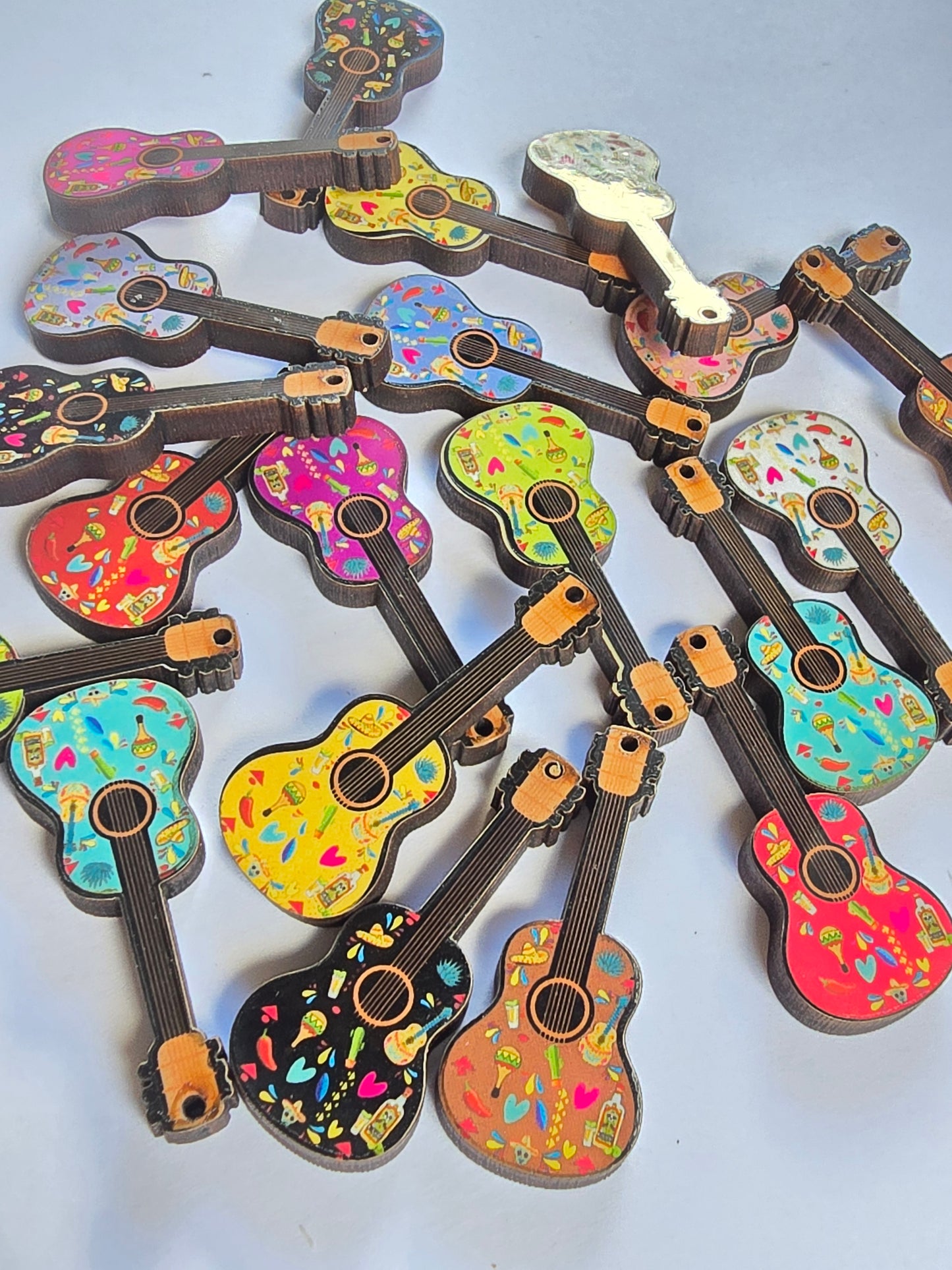 Guitarrita de madera mini